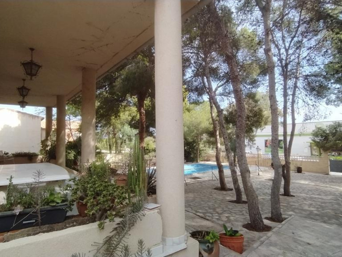 Se vende Villa - Chalet de 6 dormitorios en Costa Blanca, Alicante, España
