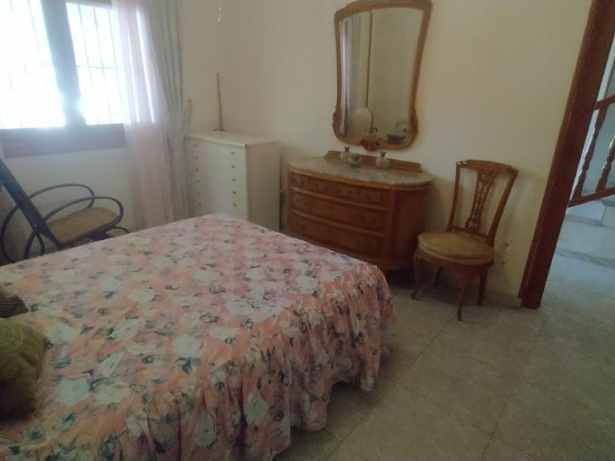 Se vende Villa - Chalet de 6 dormitorios en Costa Blanca, Alicante, España