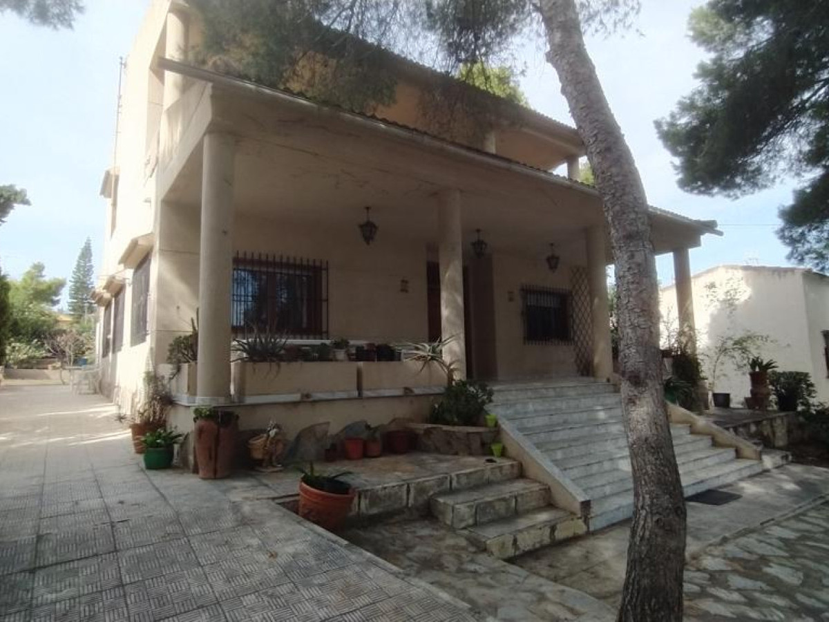 Se vende Villa - Chalet de 6 dormitorios en Costa Blanca, Alicante, España