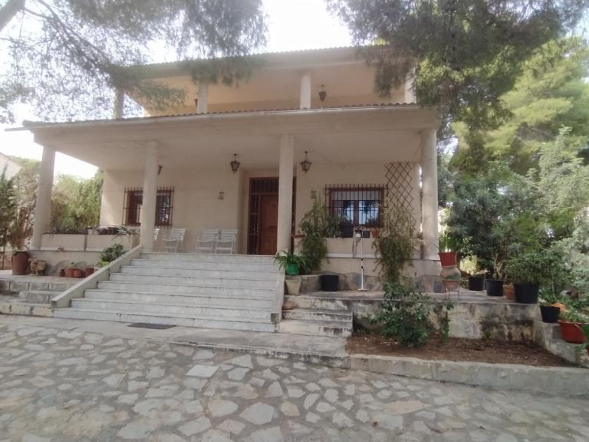 Se vende Villa - Chalet de 6 dormitorios en Costa Blanca, Alicante, España