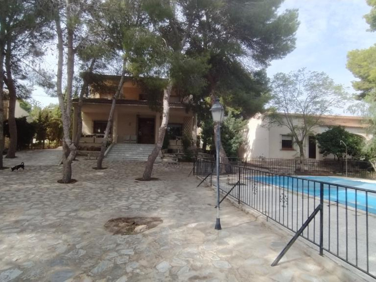 Se vende Villa - Chalet de 6 dormitorios en Costa Blanca, Alicante, España