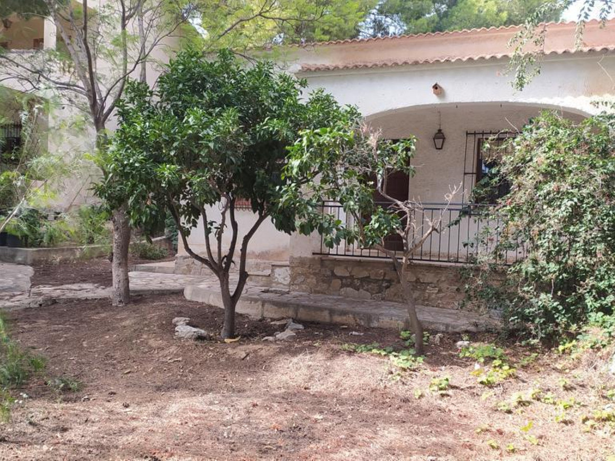 Se vende Villa - Chalet de 6 dormitorios en Costa Blanca, Alicante, España