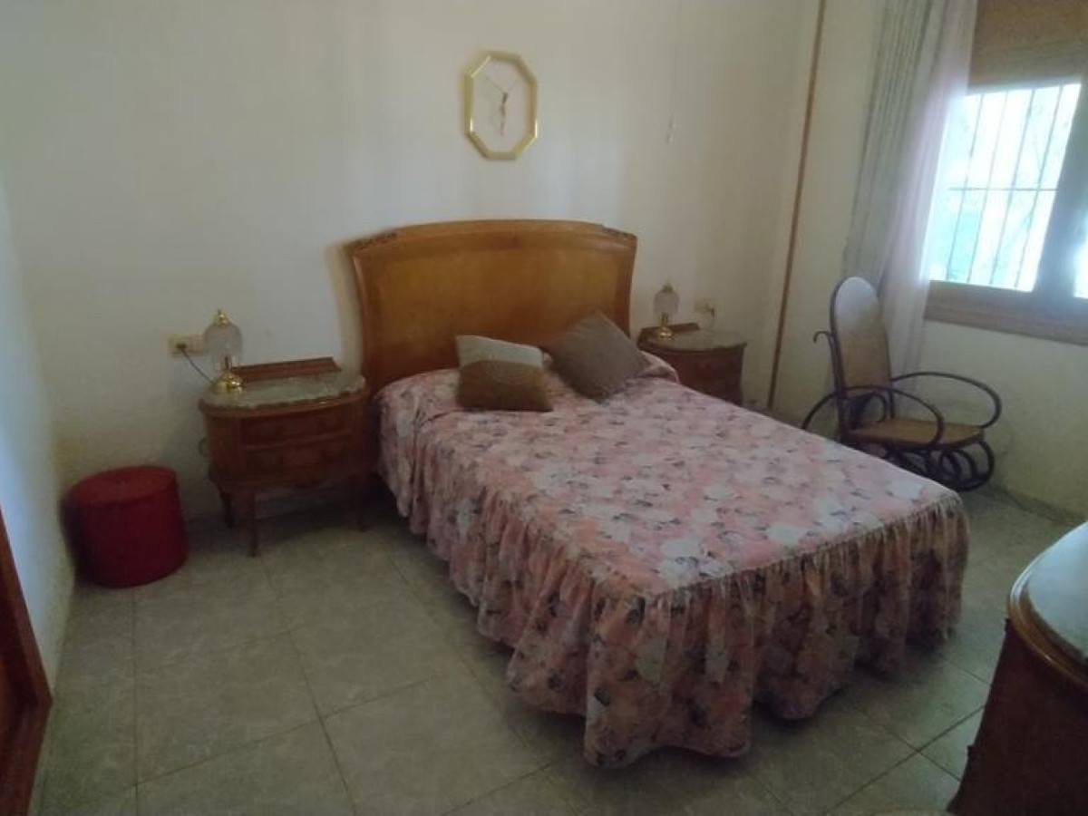 Se vende Villa - Chalet de 6 dormitorios en Costa Blanca, Alicante, España