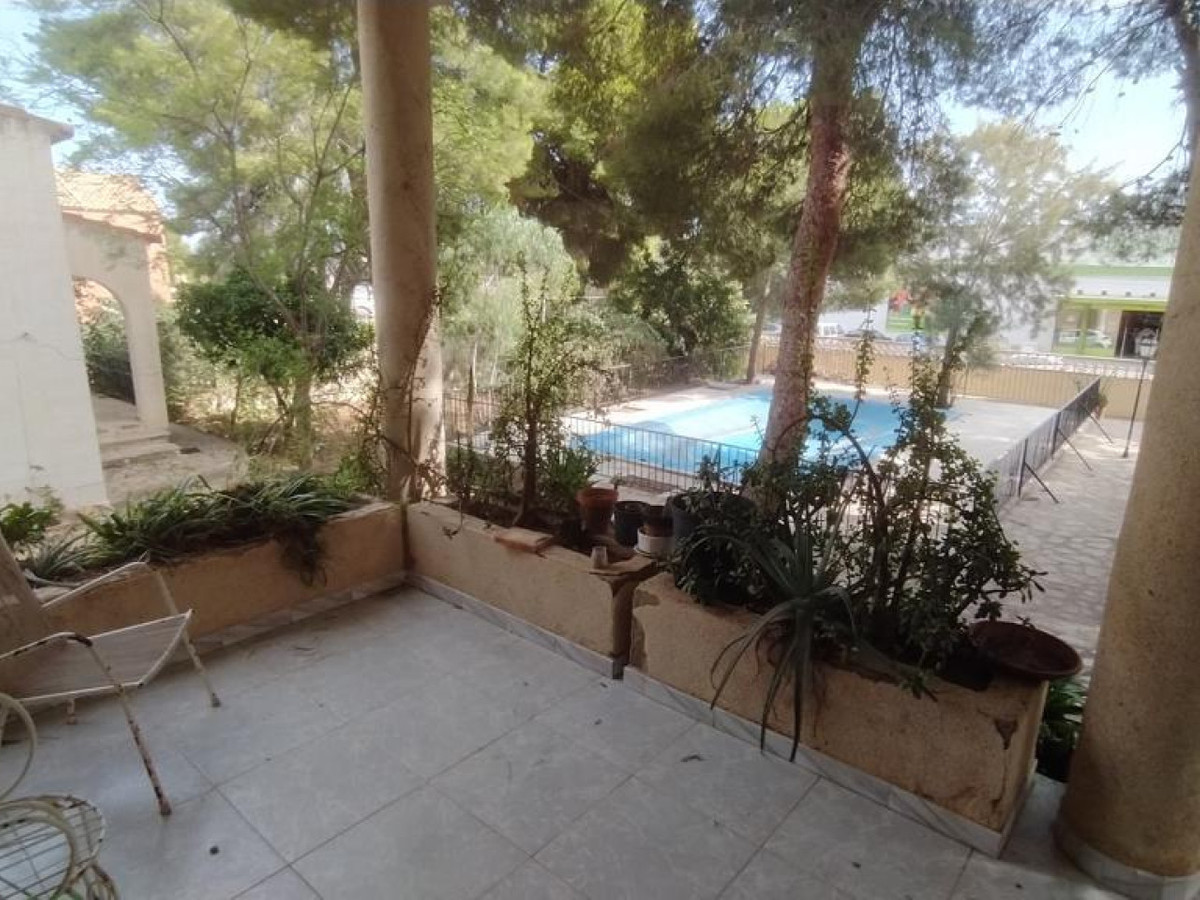 Se vende Villa - Chalet de 6 dormitorios en Costa Blanca, Alicante, España