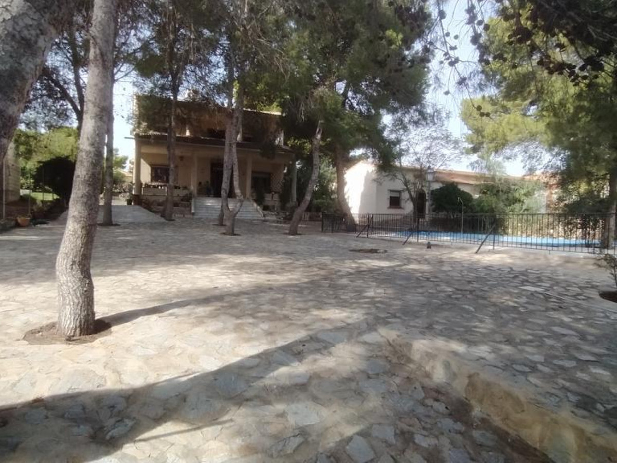Se vende Villa - Chalet de 6 dormitorios en Costa Blanca, Alicante, España