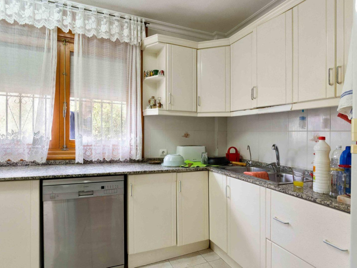 Se vende Villa - Chalet de 6 dormitorios en Costa Blanca, Alicante, España