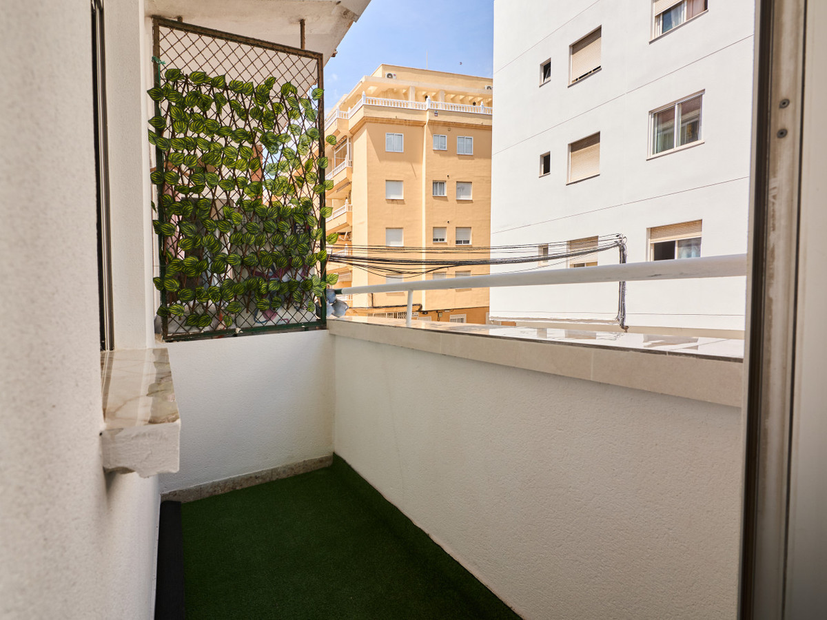 Se vende Apartamento Planta Media de 3 dormitorios en Costa Blanca, Alicante, España