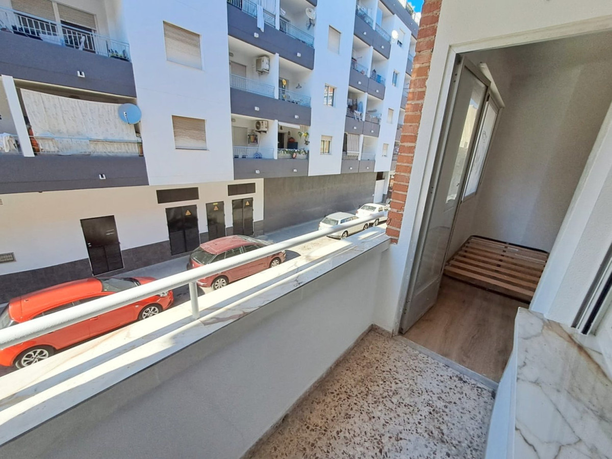 Se vende Apartamento Planta Media de 3 dormitorios en Costa Blanca, Alicante, España
