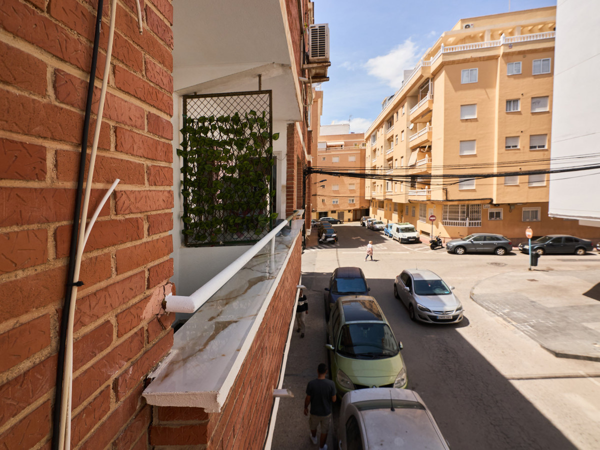 Se vende Apartamento Planta Media de 3 dormitorios en Costa Blanca, Alicante, España