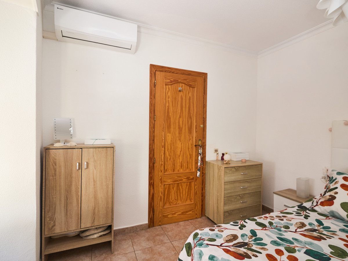 Se vende Apartamento Planta Media de 3 dormitorios en Costa Blanca, Alicante, España