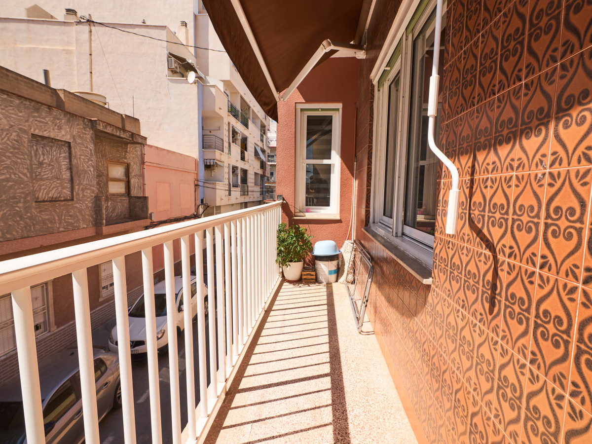 Se vende Apartamento Planta Media de 3 dormitorios en Costa Blanca, Alicante, España