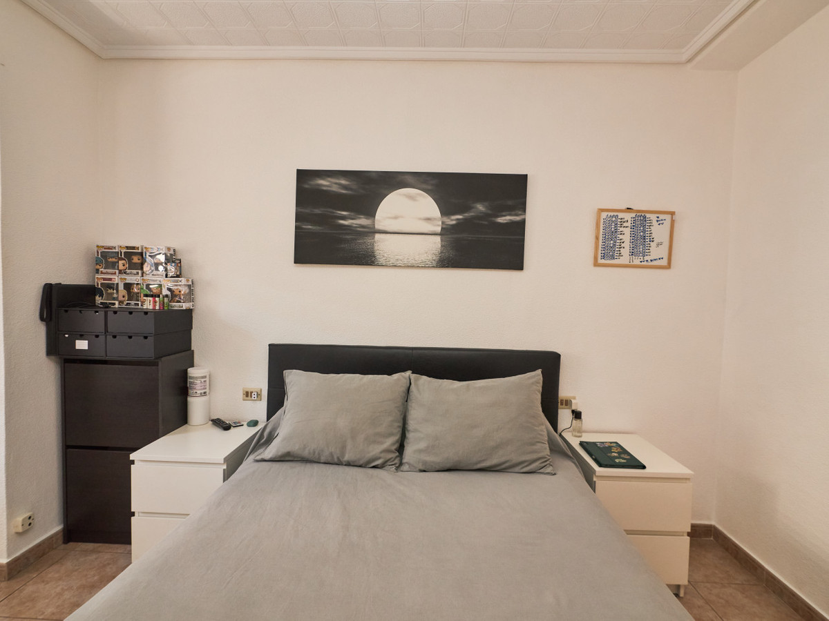 Se vende Apartamento Planta Media de 3 dormitorios en Costa Blanca, Alicante, España
