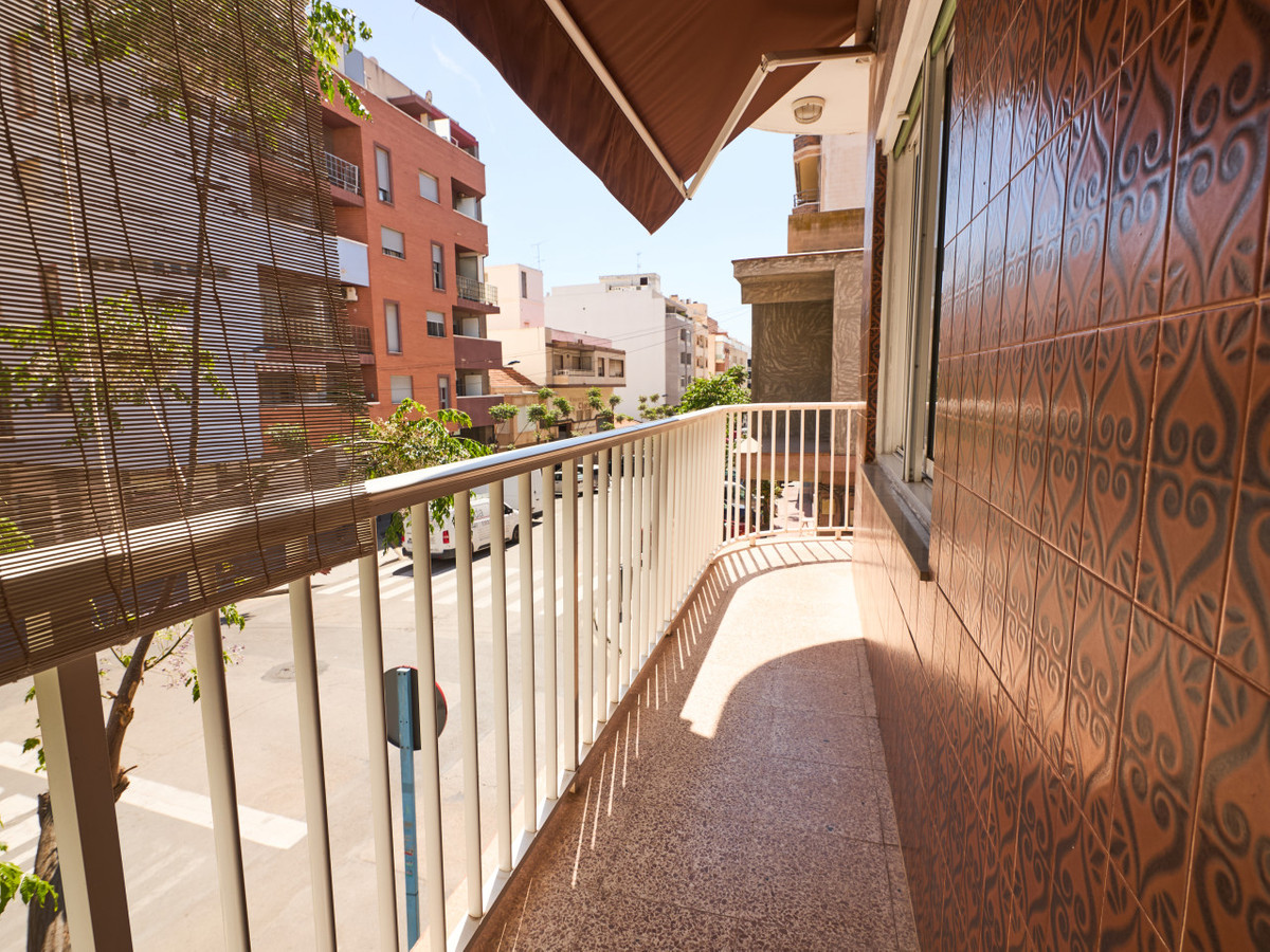 Se vende Apartamento Planta Media de 3 dormitorios en Costa Blanca, Alicante, España