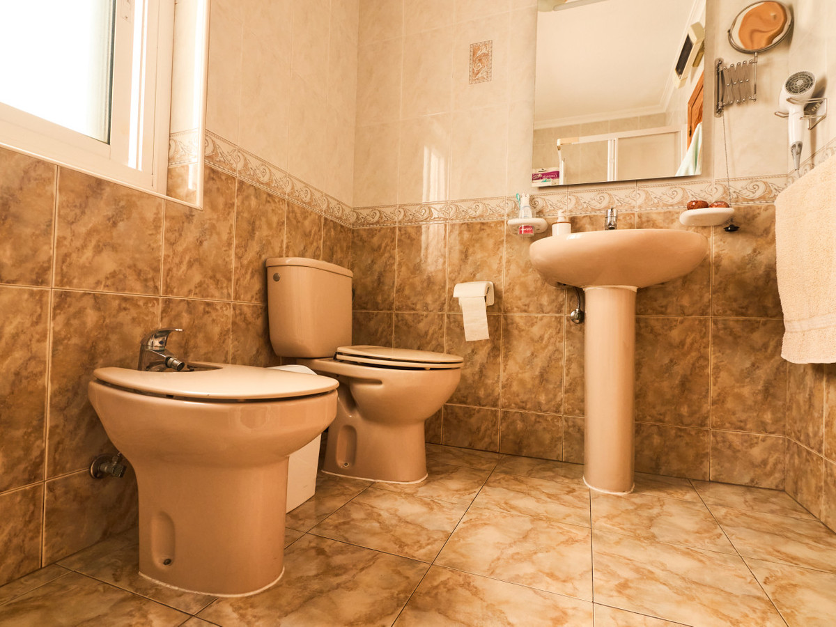 Se vende Apartamento Planta Media de 3 dormitorios en Costa Blanca, Alicante, España