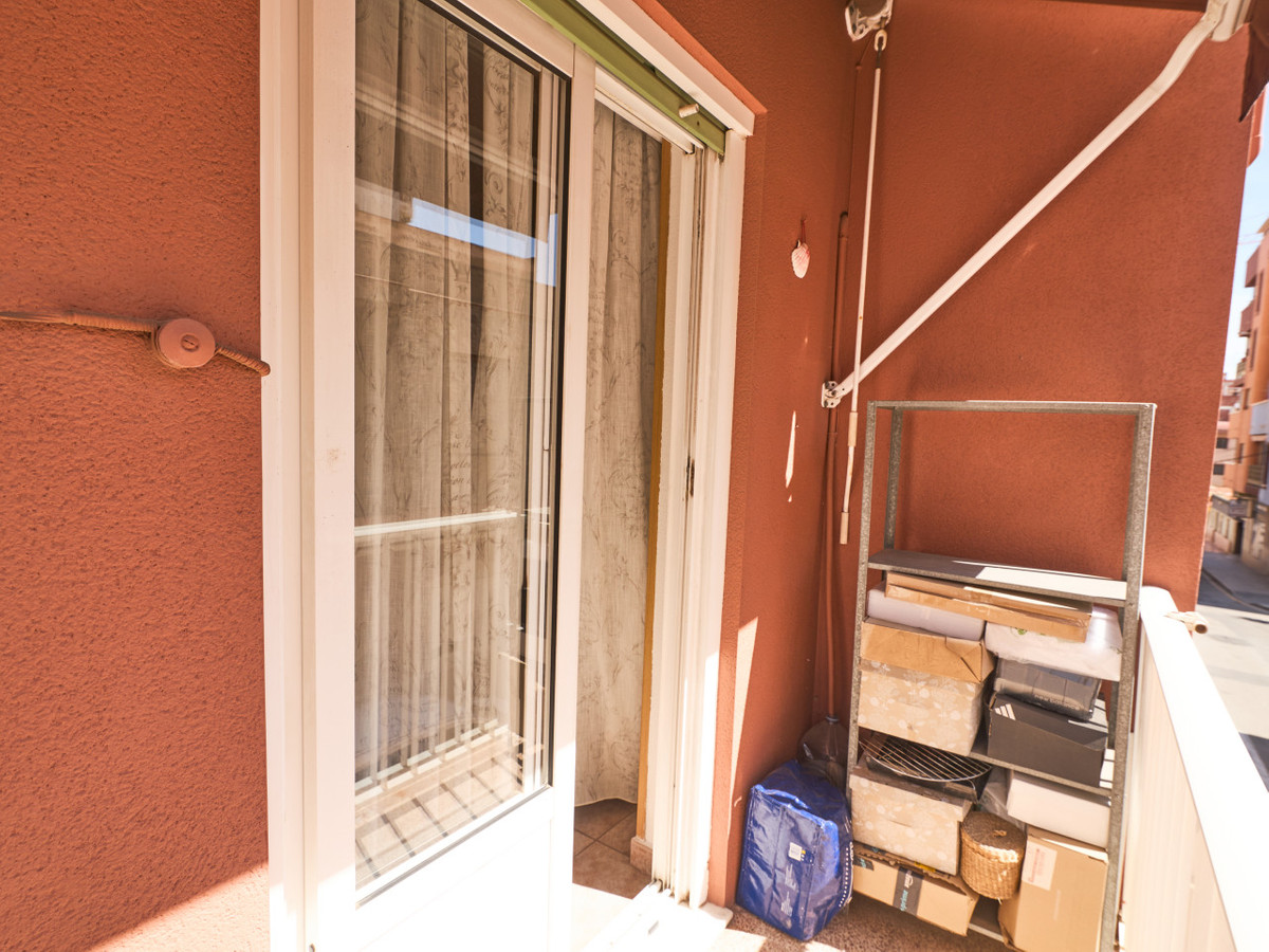 Se vende Apartamento Planta Media de 3 dormitorios en Costa Blanca, Alicante, España