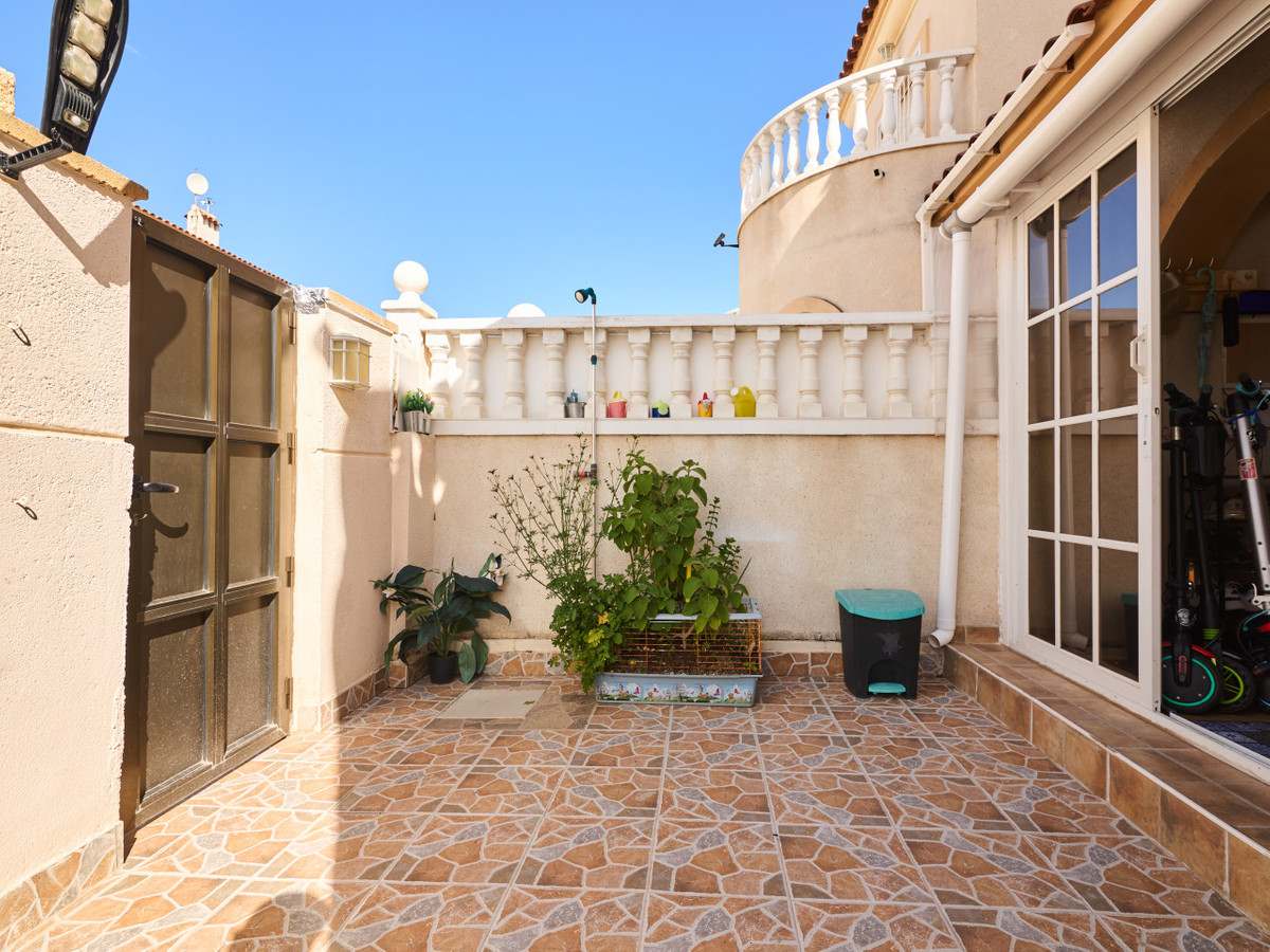 3 Bed Townhouse for sale in Aguas Nuevas Costa Blanca, Alicante, Spain
