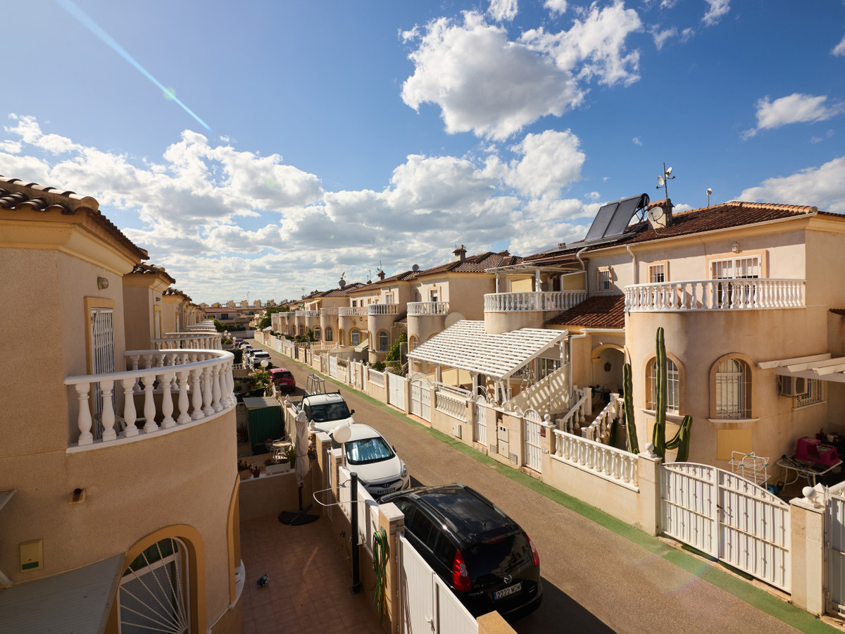 3 Bed Townhouse for sale in Aguas Nuevas Costa Blanca, Alicante, Spain