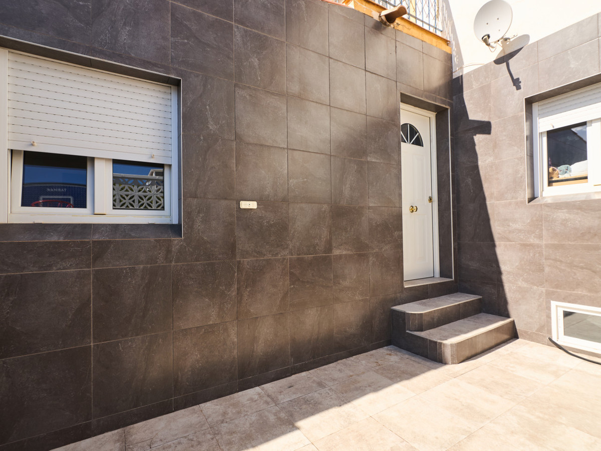 Se vende Villa - Chalet de 3 dormitorios en Costa Blanca, Alicante, España