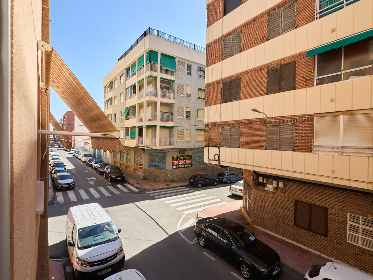 Se vende Apartamento Planta Media de 1 dormitorios en Costa Blanca, Alicante, España
