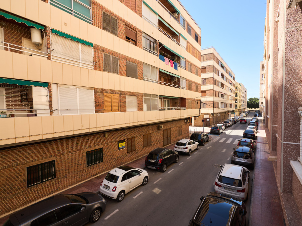 Se vende Apartamento Planta Media de 1 dormitorios en Costa Blanca, Alicante, España