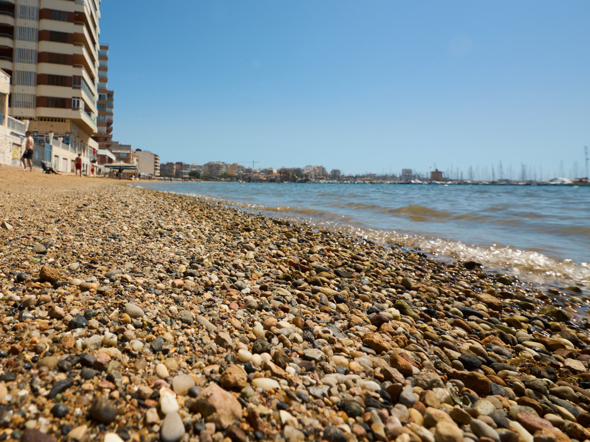 Se vende Apartamento Planta Media de 1 dormitorios en Costa Blanca, Alicante, España