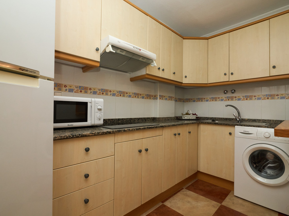 Se vende Apartamento Planta Media de 1 dormitorios en Costa Blanca, Alicante, España