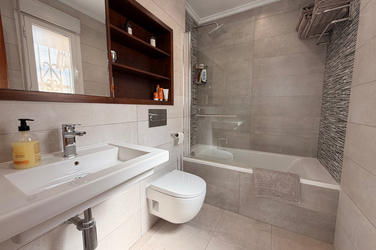 2 Bed Townhouse for sale in Ciudad Quesada Costa Blanca, Alicante, Spain