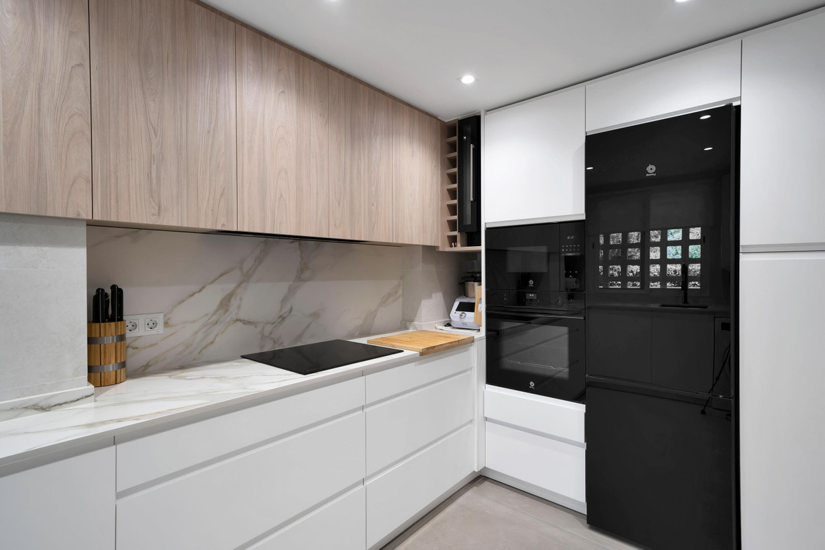 2 Bed Apartment for sale in Marbella Costa Del Sol, Málaga, Spain