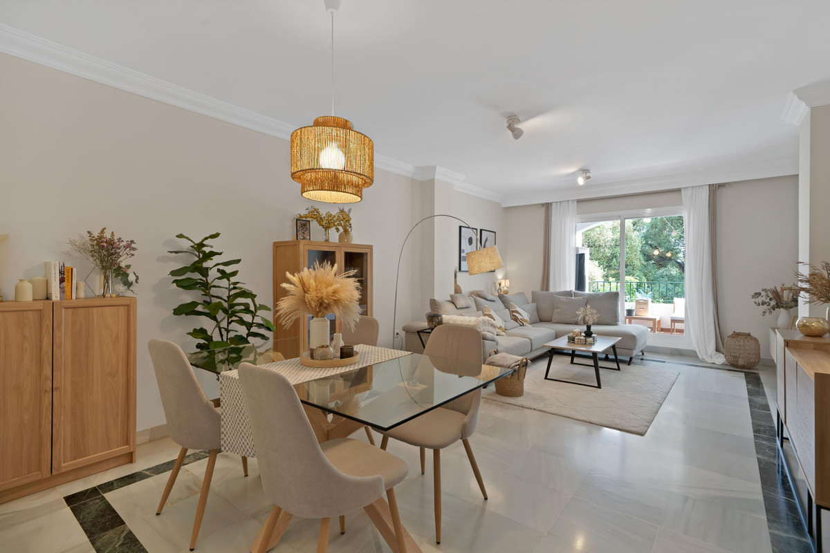 2 Bed Apartment for sale in Marbella Costa Del Sol, Málaga, Spain