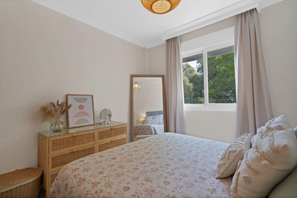 2 Bed Apartment for sale in Marbella Costa Del Sol, Málaga, Spain