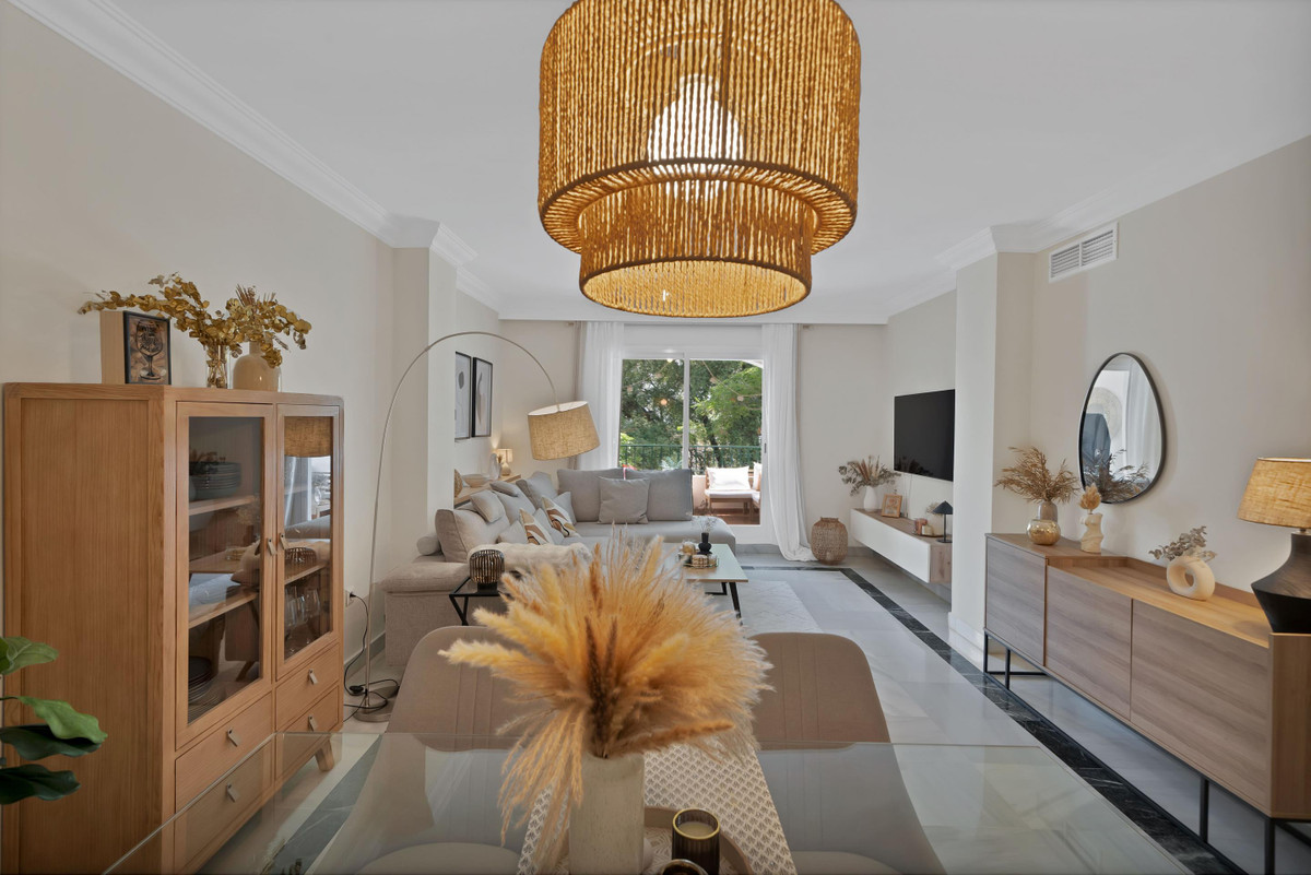 2 Bed Apartment for sale in Marbella Costa Del Sol, Málaga, Spain