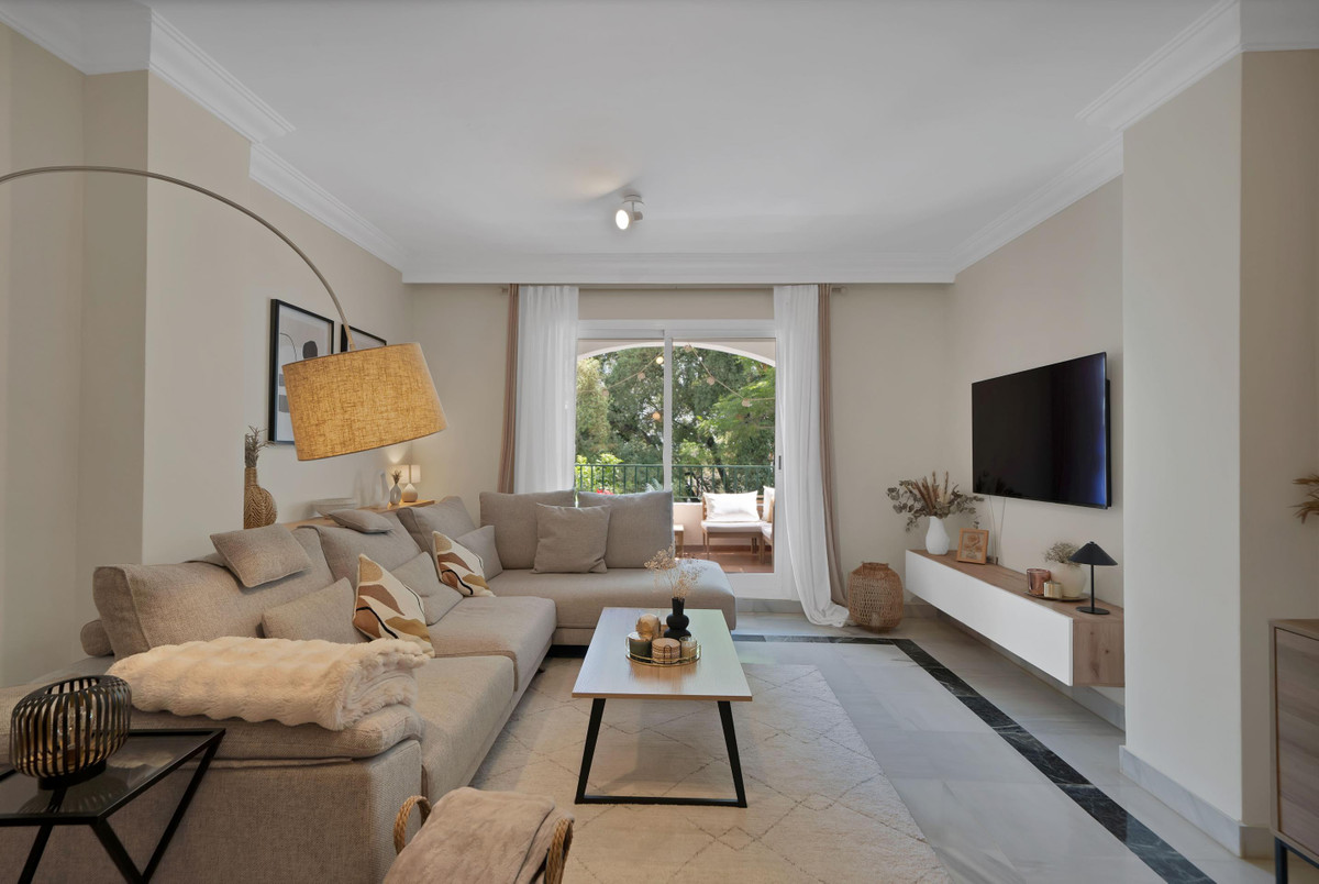 2 Bed Apartment for sale in Marbella Costa Del Sol, Málaga, Spain