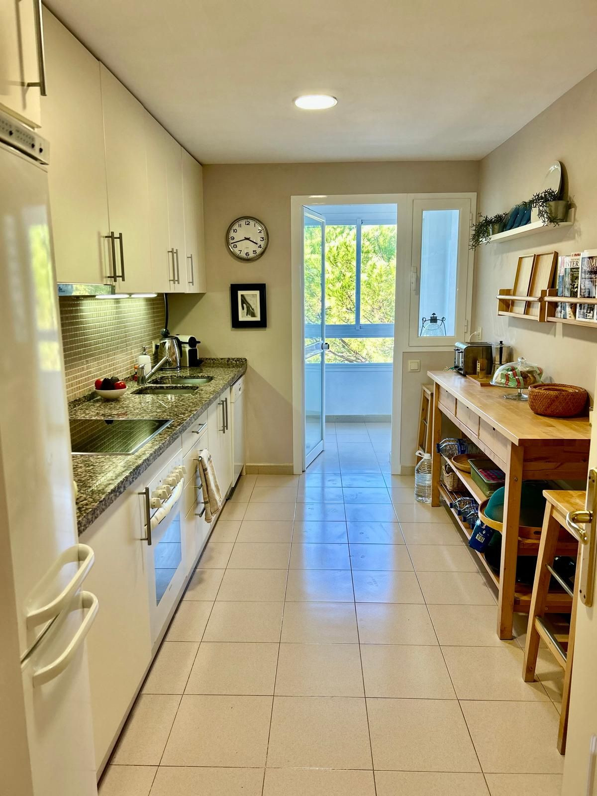 3 Bed Apartment for sale in La Quinta Costa Del Sol, Málaga, Spain