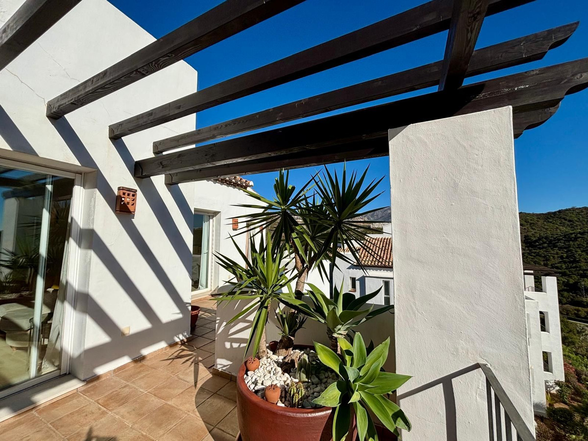 3 Bed Apartment for sale in La Quinta Costa Del Sol, Málaga, Spain