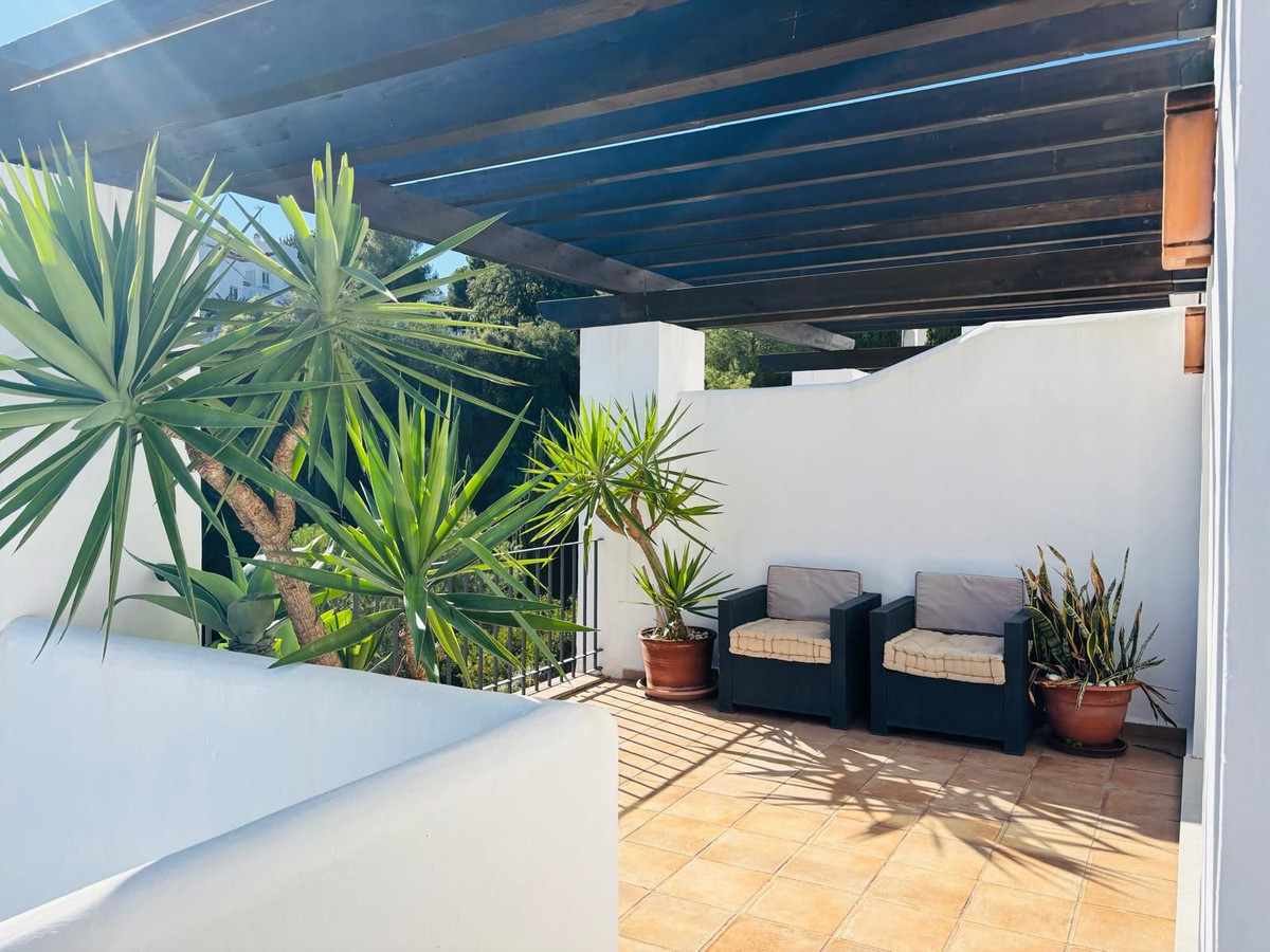 3 Bed Apartment for sale in La Quinta Costa Del Sol, Málaga, Spain