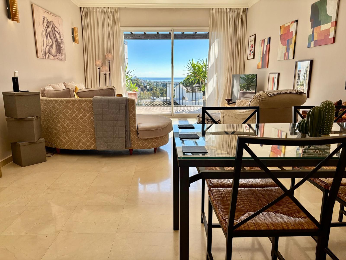3 Bed Apartment for sale in La Quinta Costa Del Sol, Málaga, Spain