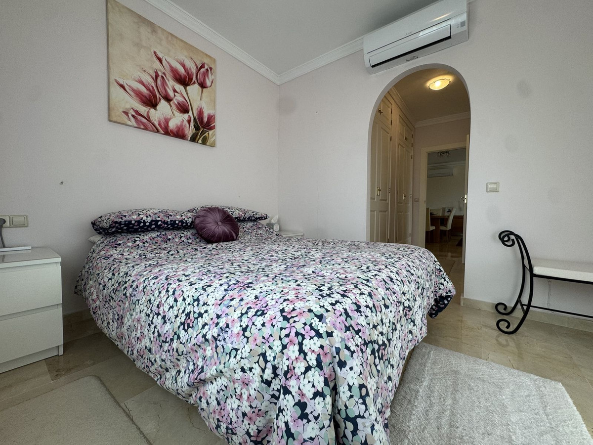 Se vende Apartamento Planta Media de 3 dormitorios en Costa Del Sol, Málaga, España
