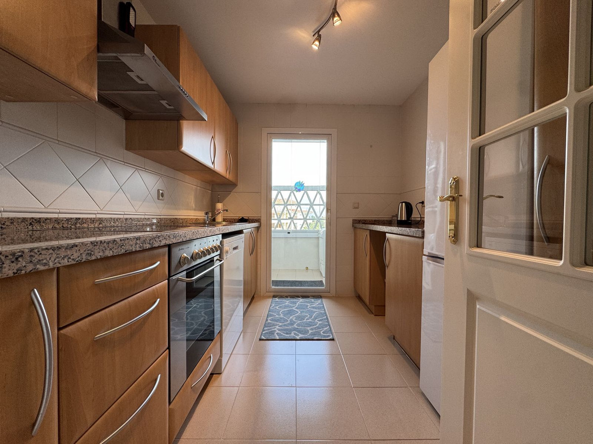 Se vende Apartamento Planta Media de 3 dormitorios en Costa Del Sol, Málaga, España