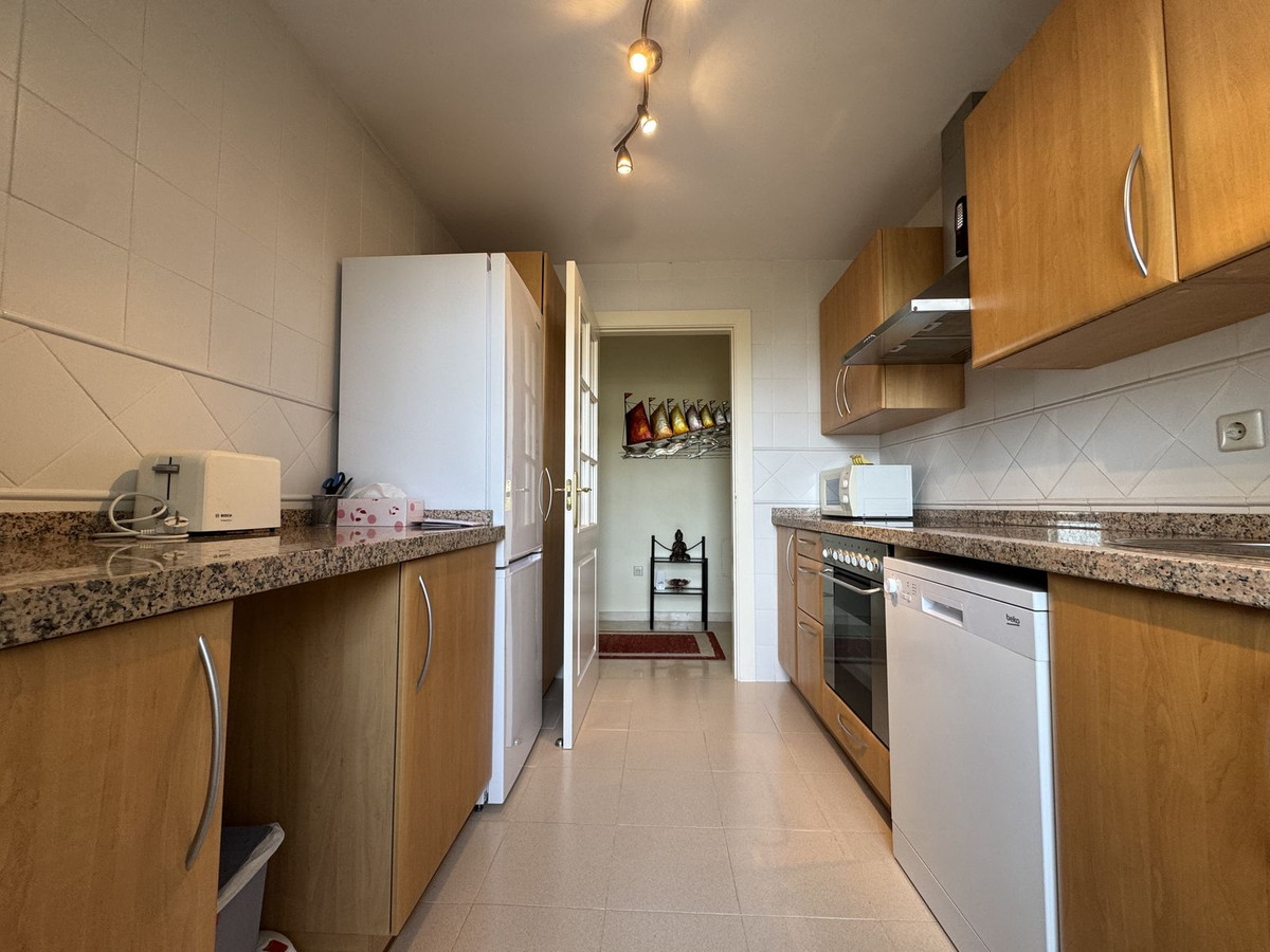 Se vende Apartamento Planta Media de 3 dormitorios en Costa Del Sol, Málaga, España
