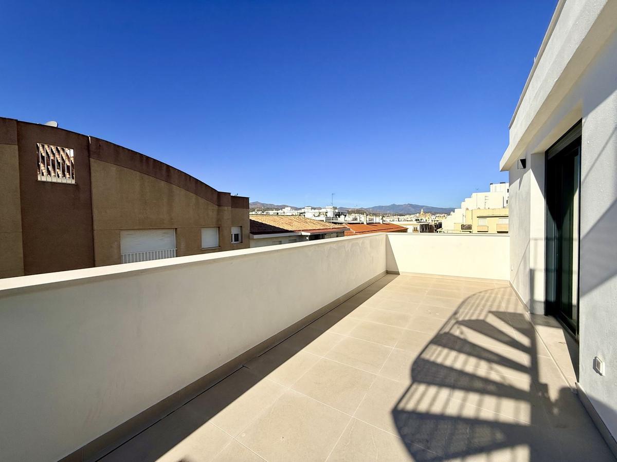 1 Bed Apartment for sale in Estepona Costa Del Sol, Málaga, Spain
