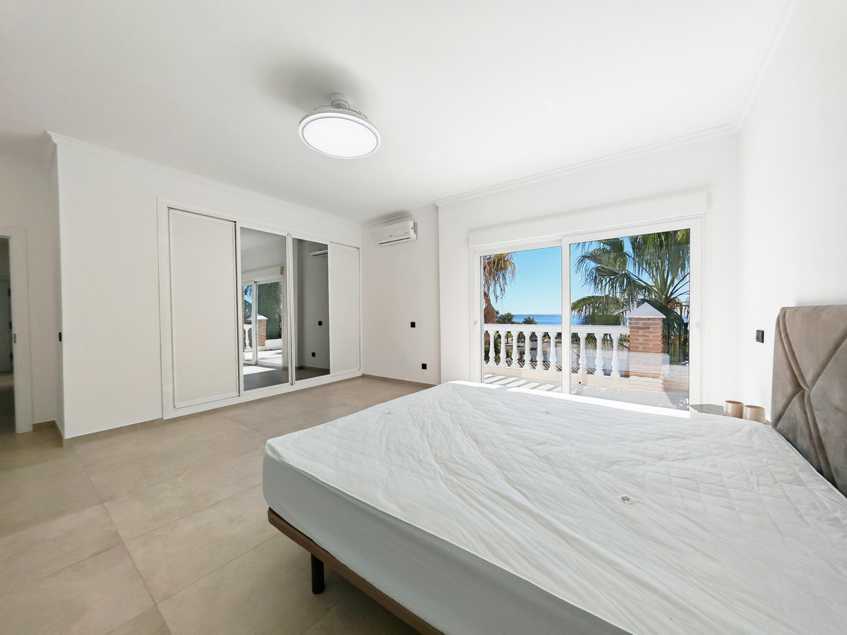 9 Bed Townhouse for sale in Benalmadena Costa Del Sol, Málaga, Spain