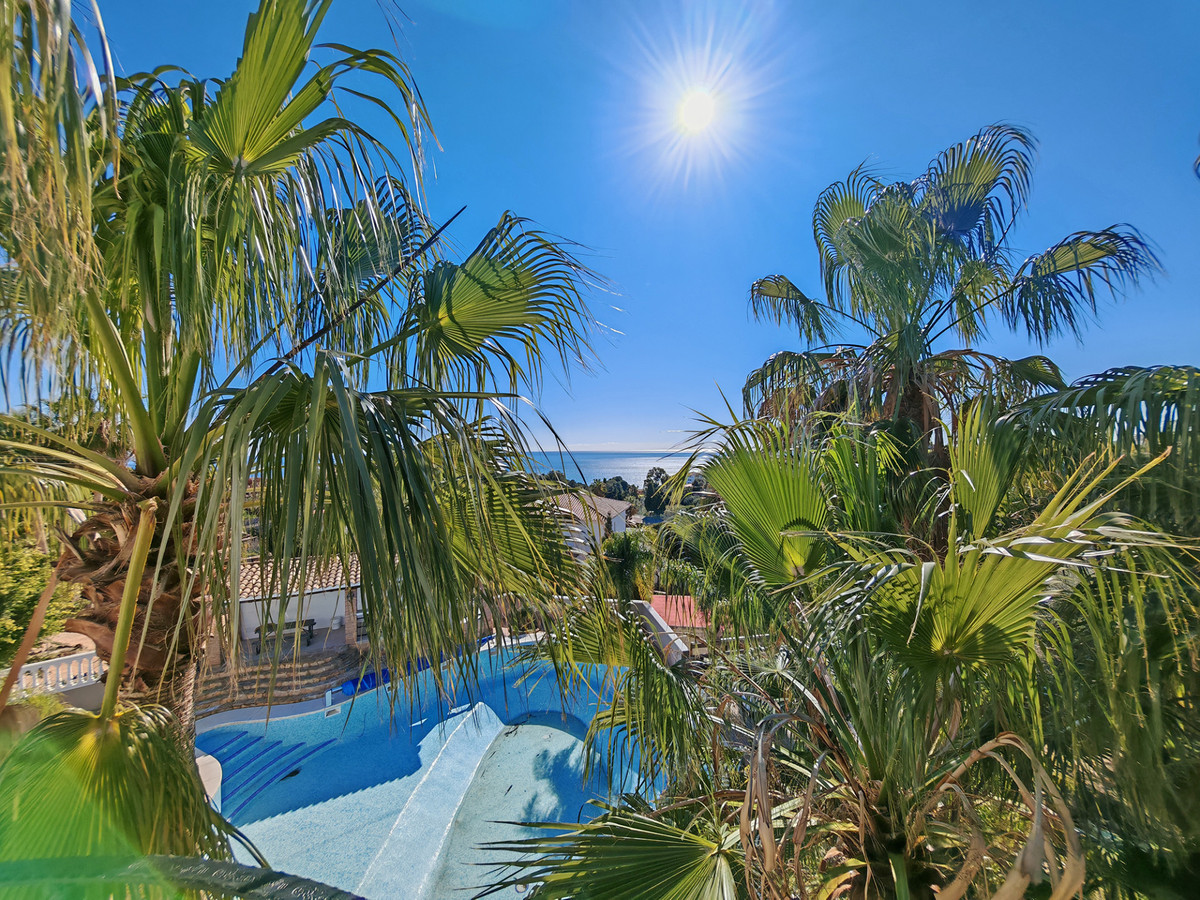 9 Bed Townhouse for sale in Benalmadena Costa Del Sol, Málaga, Spain