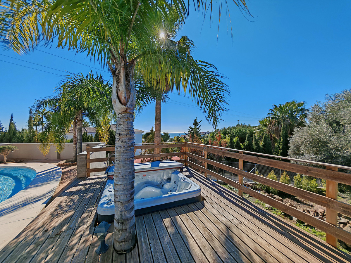 9 Bed Townhouse for sale in Benalmadena Costa Del Sol, Málaga, Spain