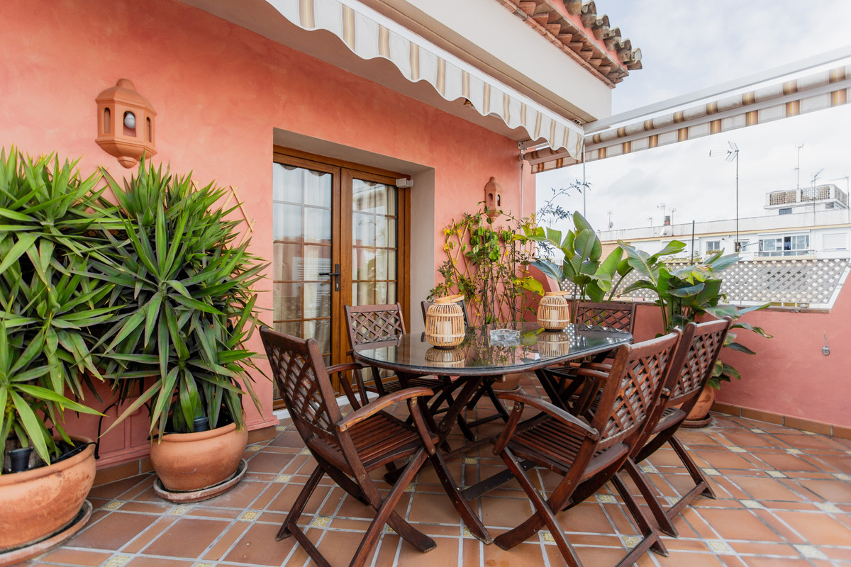 7 Bed Townhouse for sale in Estepona Costa Del Sol, Málaga, Spain