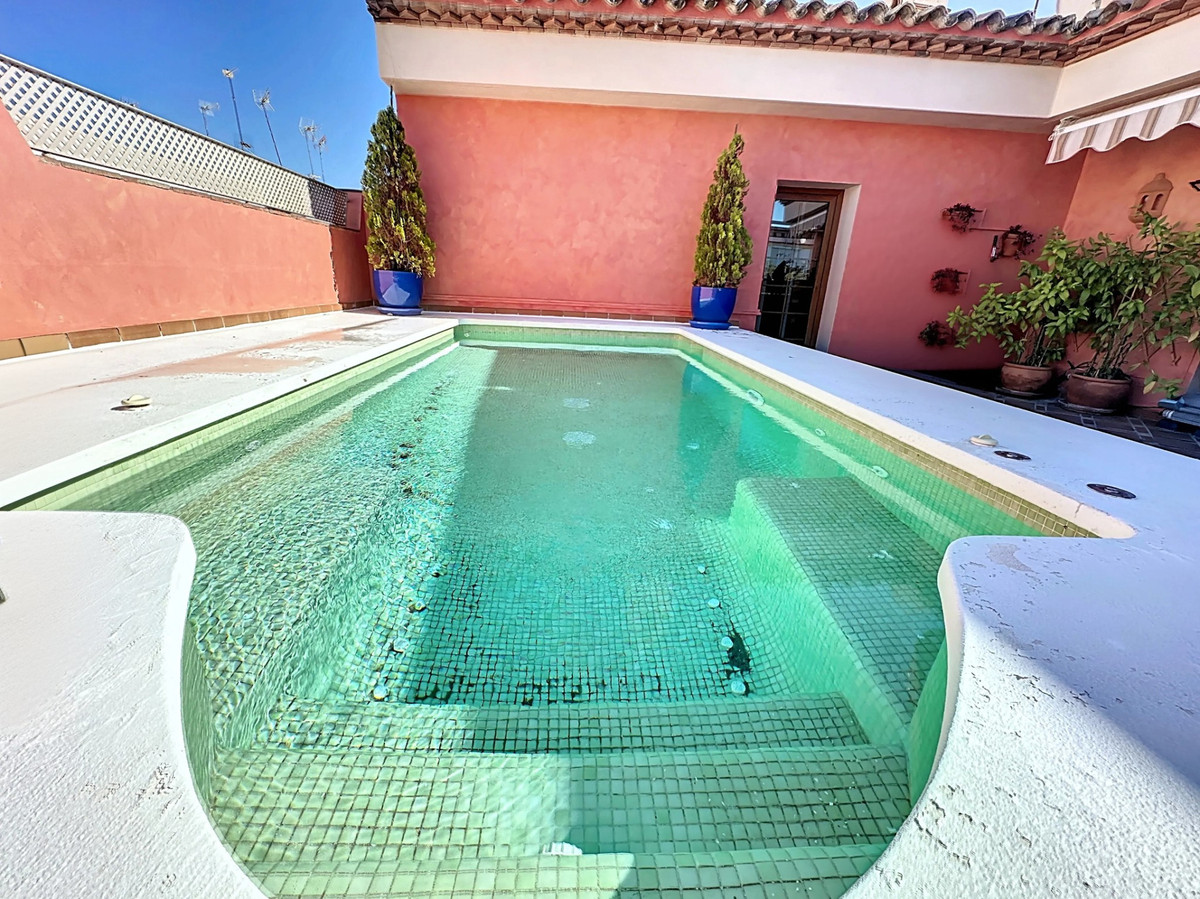 7 Bed Townhouse for sale in Estepona Costa Del Sol, Málaga, Spain