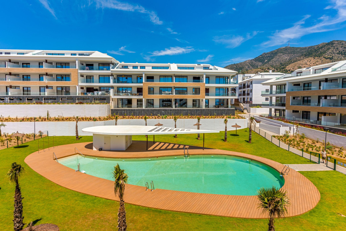 3 Bed Apartment for sale in Fuengirola Costa Del Sol, Málaga, Spain