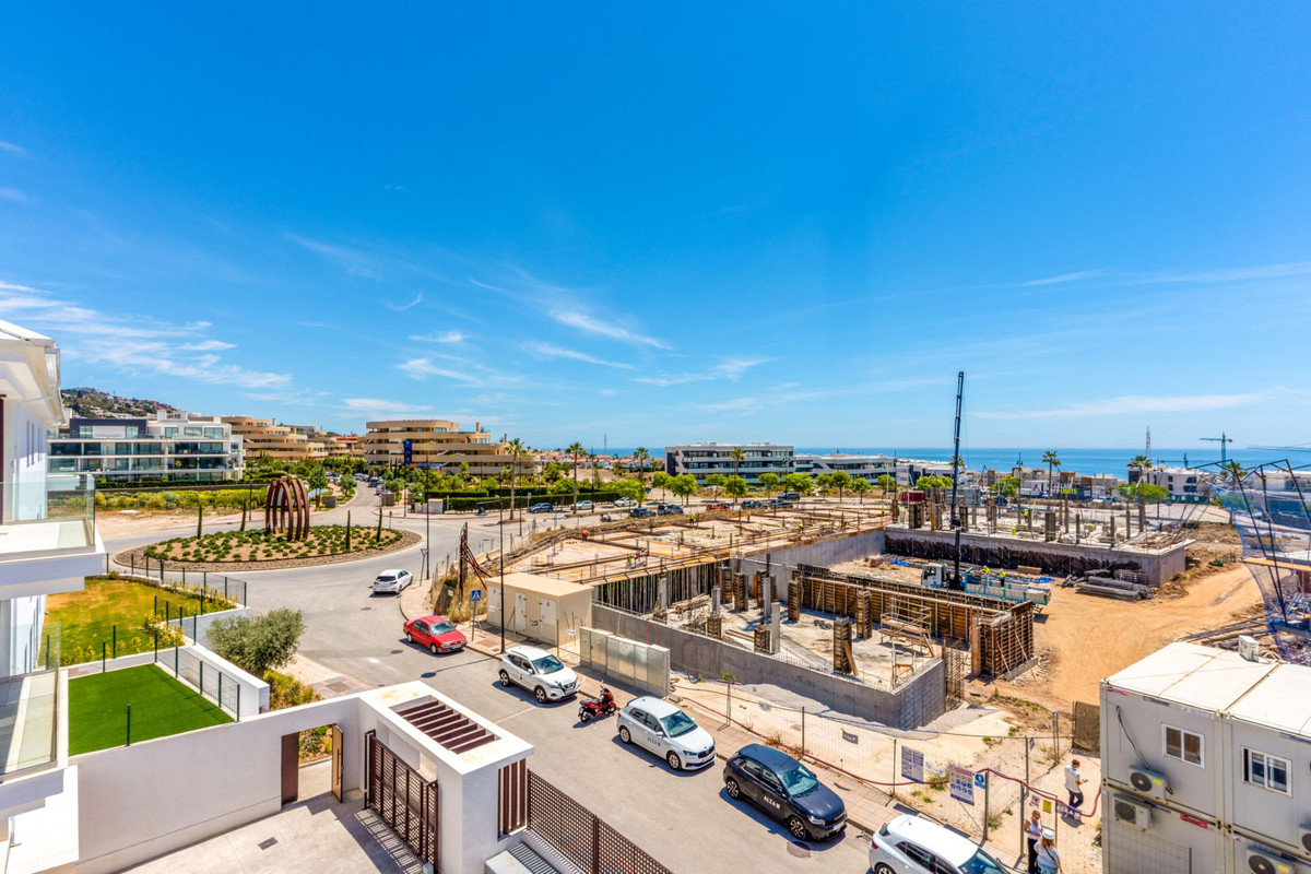 3 Bed Apartment for sale in Fuengirola Costa Del Sol, Málaga, Spain