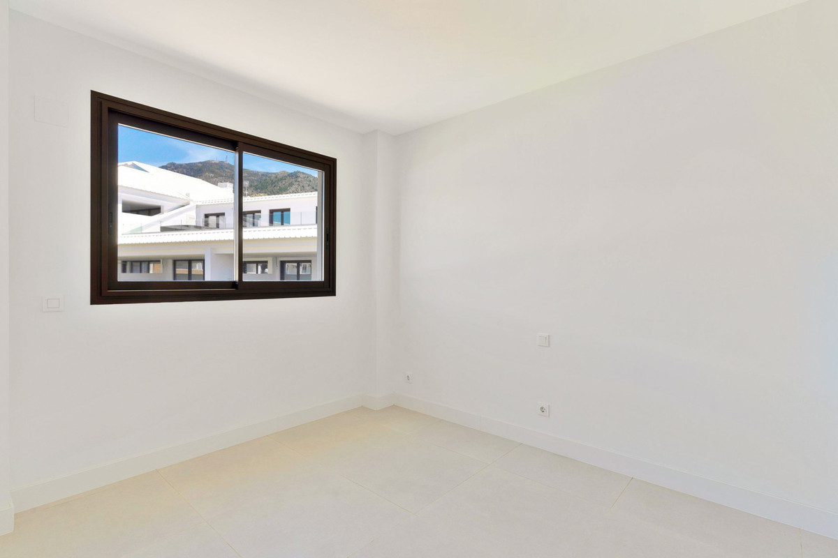3 Bed Apartment for sale in Fuengirola Costa Del Sol, Málaga, Spain