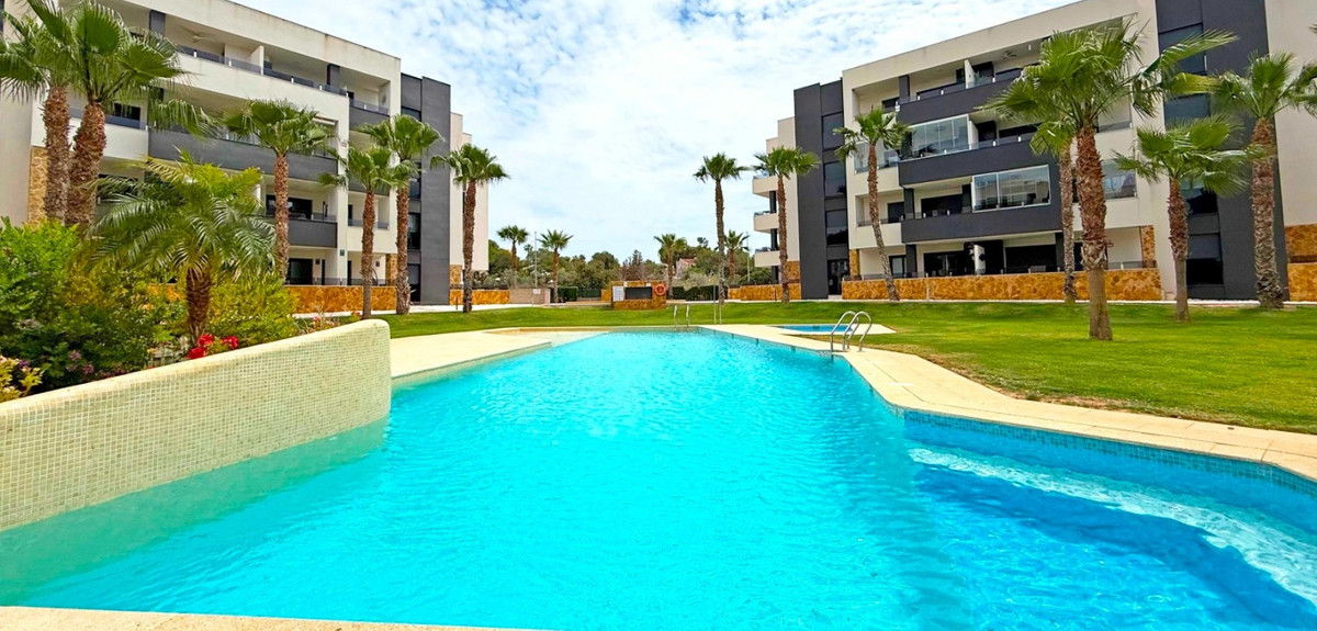2 Bed Apartment for sale in Los Altos Costa Blanca, Alicante, Spain