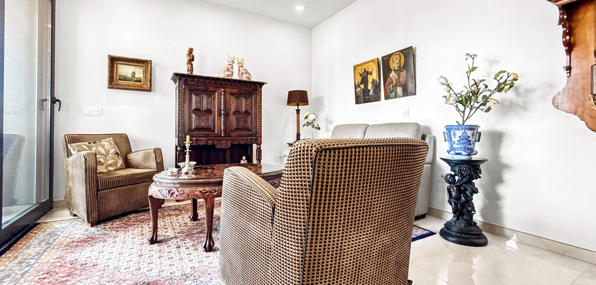2 Bed Apartment for sale in Los Altos Costa Blanca, Alicante, Spain